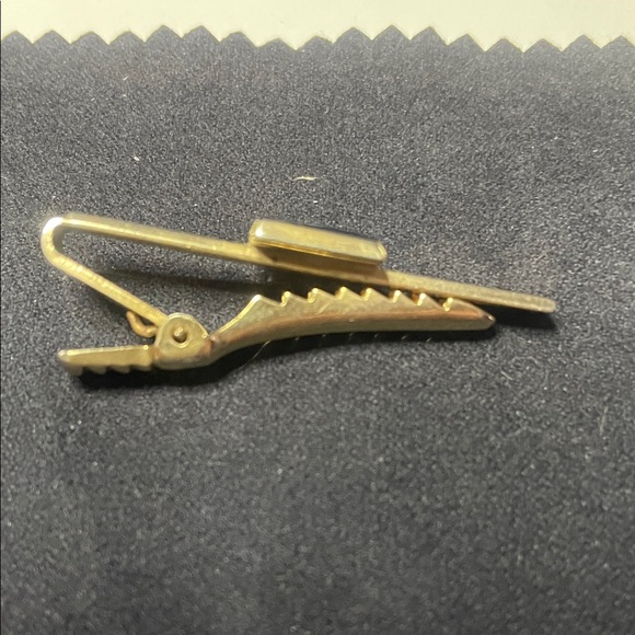 VTG Anson -Gold Tie Clip with Roman Soldier Design - Picture 2 of 4